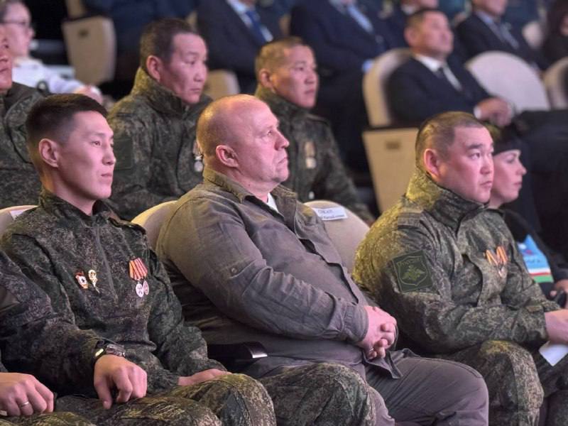 «Это наш долг, наша работа»: штурмовик «Аман» из Якутии рассказал о своём подвиге на передовой «Это наш долг, наша работа»: штурмовик «Аман» из Якутии рассказал о своём подвиге на передовой