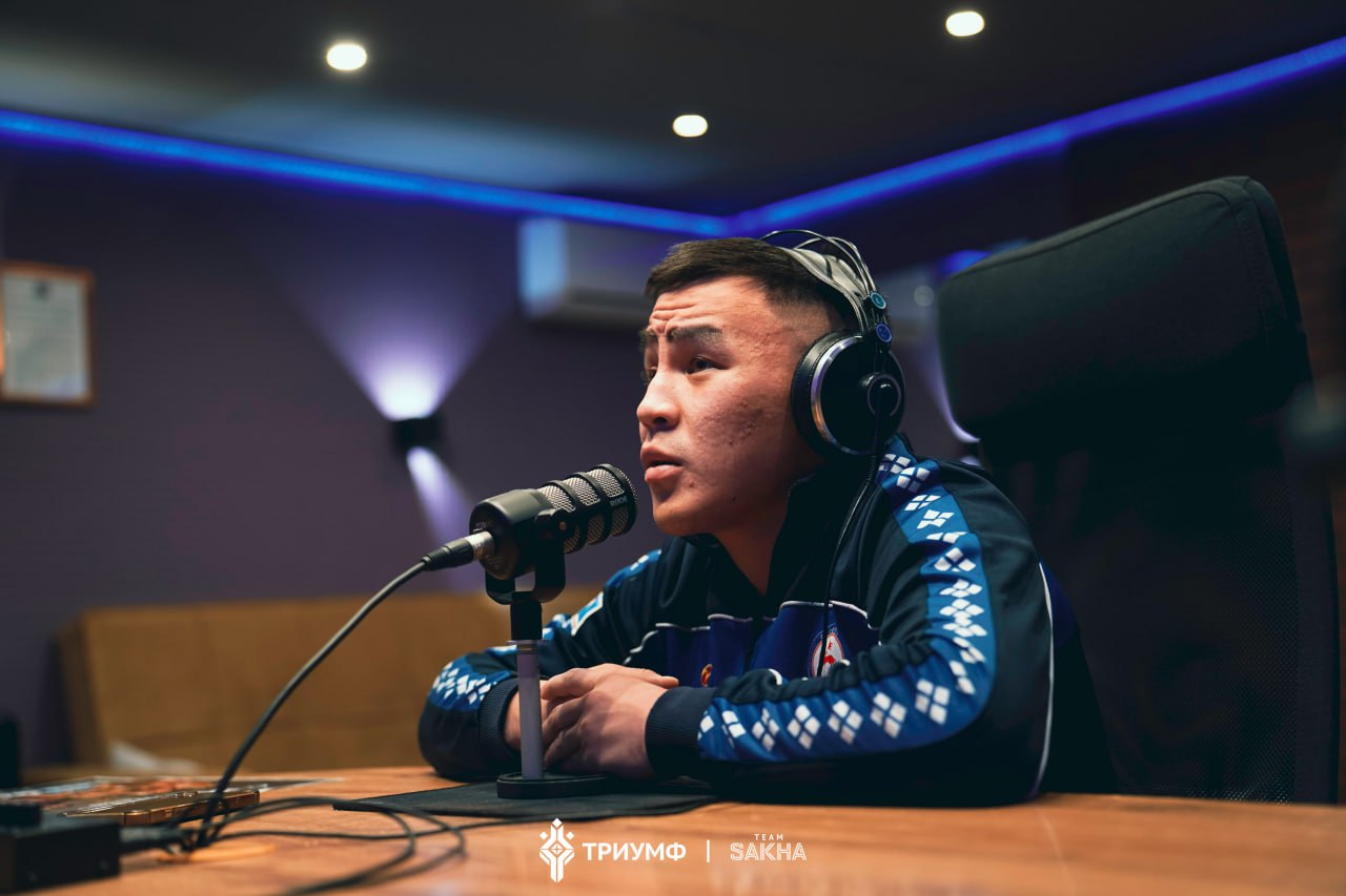 Борец сборной Саха Манчаары Ильинов стал гостем эфира IR-Radio, где рассказал о своей спортивной карьере, о том, как проходит подготовка и какие задачи ставит перед собой Борец сборной Саха Манчаары Ильинов стал гостем эфира IR-Radio, где рассказал о своей спортивной карьере, о том, как проходит подготовка и какие задачи ставит перед собой