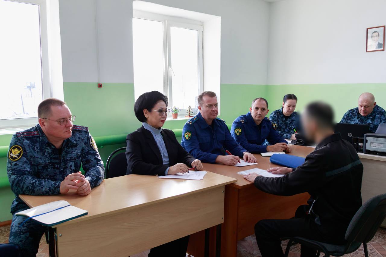 Заместитель прокурора республики Павел Смагоринский провел выездную проверку исправительной колонии № 6 Заместитель прокурора республики Павел Смагоринский провел выездную проверку исправительной колонии № 6