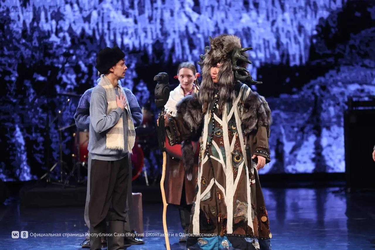 Айсен Николаев сегодня, 6 ноября, прибыл в город Нерюнгри, чтобы лично поздравить нерюнгринцев с 50-летием столицы Южной Якутии и Нерюнгринского района, а также вручить государственные награды Айсен Николаев сегодня, 6 ноября, прибыл в город Нерюнгри, чтобы лично поздравить нерюнгринцев с 50-летием столицы Южной Якутии и Нерюнгринского района, а также вручить государственные награды