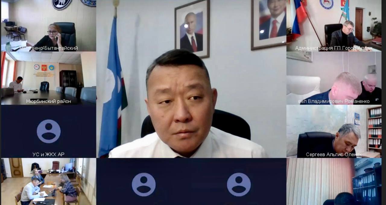 Сегодня провёл очередное заседание штаба по подготовке к отопительному сезону в республике с участием представителей муниципалитетов и Ленского управления Ростехнадзора