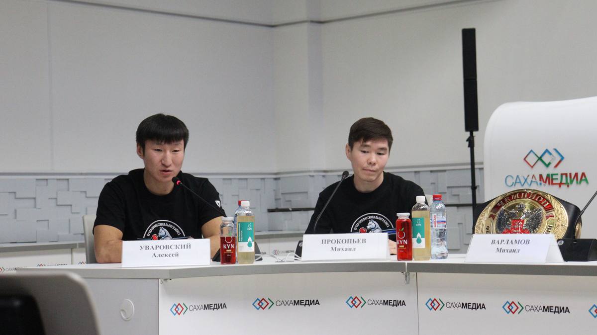 Кай Адамов и Алексей Уваровский поделились мнением о предстоящем боксёрском поединке Кай Адамов и Алексей Уваровский поделились мнением о предстоящем боксёрском поединке