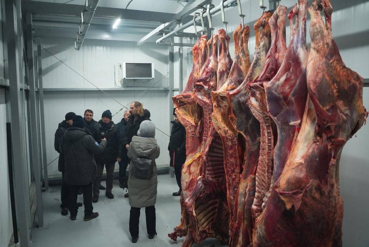 В Хатассах запустили первый убойный цех крупного рогатого скота В Хатассах запустили первый убойный цех крупного рогатого скота