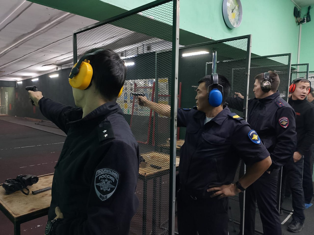 В Якутске проведены соревнования по стрельбе из боевого ручного стрелкового оружия ко Дню сотрудника органов внутренних дел