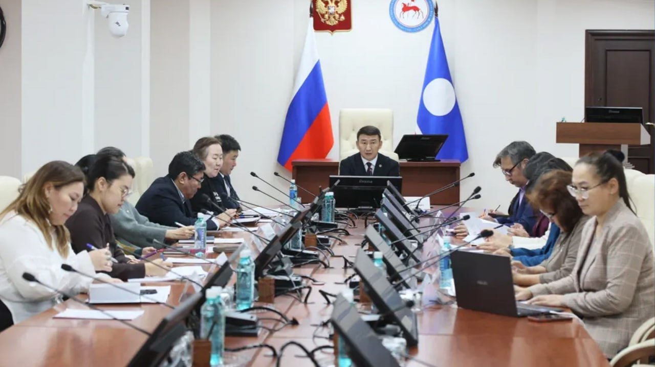 Порядка 500 участников объединит III республиканский съезд учителей якутского языка, литературы и культуры