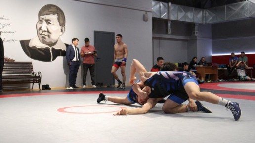 Борцы сборной Якутии провели открытую тренировку перед турниром Коркина