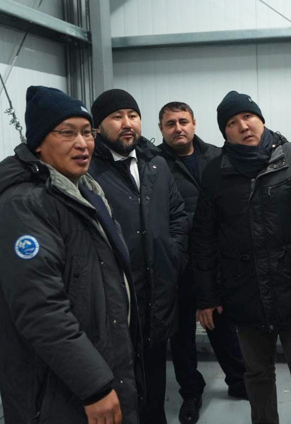 Евгений Григорьев: Сегодня, вместе с министром сельского хозяйства республики Артёмом Александровым, торжественно открыли первый на территории городского округа убойный цех КРС в селе Хатассы Евгений Григорьев: Сегодня, вместе с министром сельского хозяйства республики Артёмом Александровым, торжественно открыли первый на территории городского округа убойный цех КРС в селе Хатассы