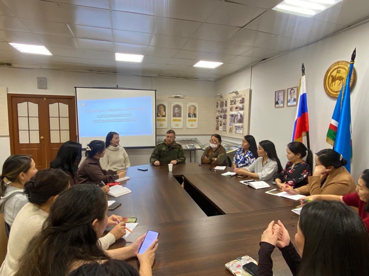 Делегация группировки войск «Восток» с рабочим визитом посетила Хангаласский улус в рамках празднования Дня народного единства и III Республиканского антифашистского форума Делегация группировки войск «Восток» с рабочим визитом посетила Хангаласский улус в рамках празднования Дня народного единства и III Республиканского антифашистского форума