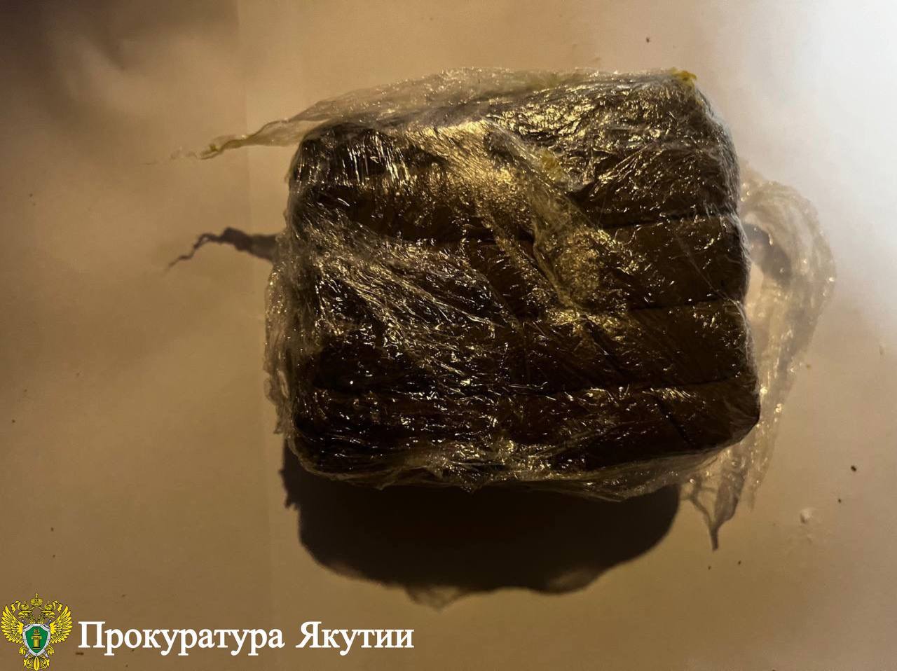 В Якутии перед судом предстанут двое мужчин по делу о преступном сообществе и сбыте наркотиков В Якутии перед судом предстанут двое мужчин по делу о преступном сообществе и сбыте наркотиков