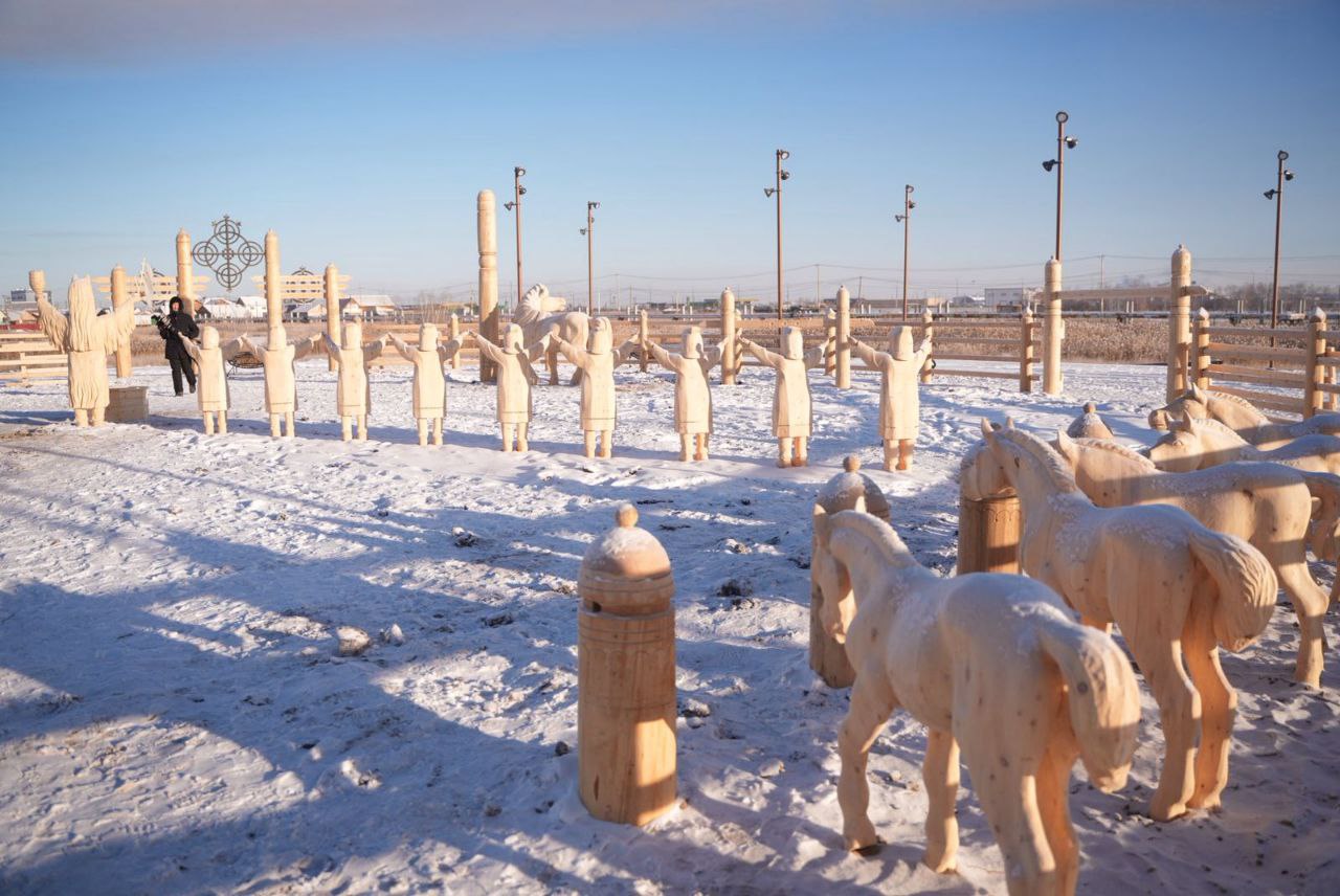 Евгений Григорьев: В этом году в Якутске началось строительство необычного общественного пространства, парка Ытык Сир – проект, который победил в рейтинговом голосовании проекта «Формирование комфортной городской среды», и... Евгений Григорьев: В этом году в Якутске началось строительство необычного общественного пространства, парка Ытык Сир – проект, который победил в рейтинговом голосовании проекта «Формирование комфортной городской среды», и...