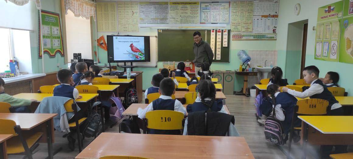 В честь Синичкиного дня в Нюрбинском районе прошли две добрые экологические акции В честь Синичкиного дня в Нюрбинском районе прошли две добрые экологические акции