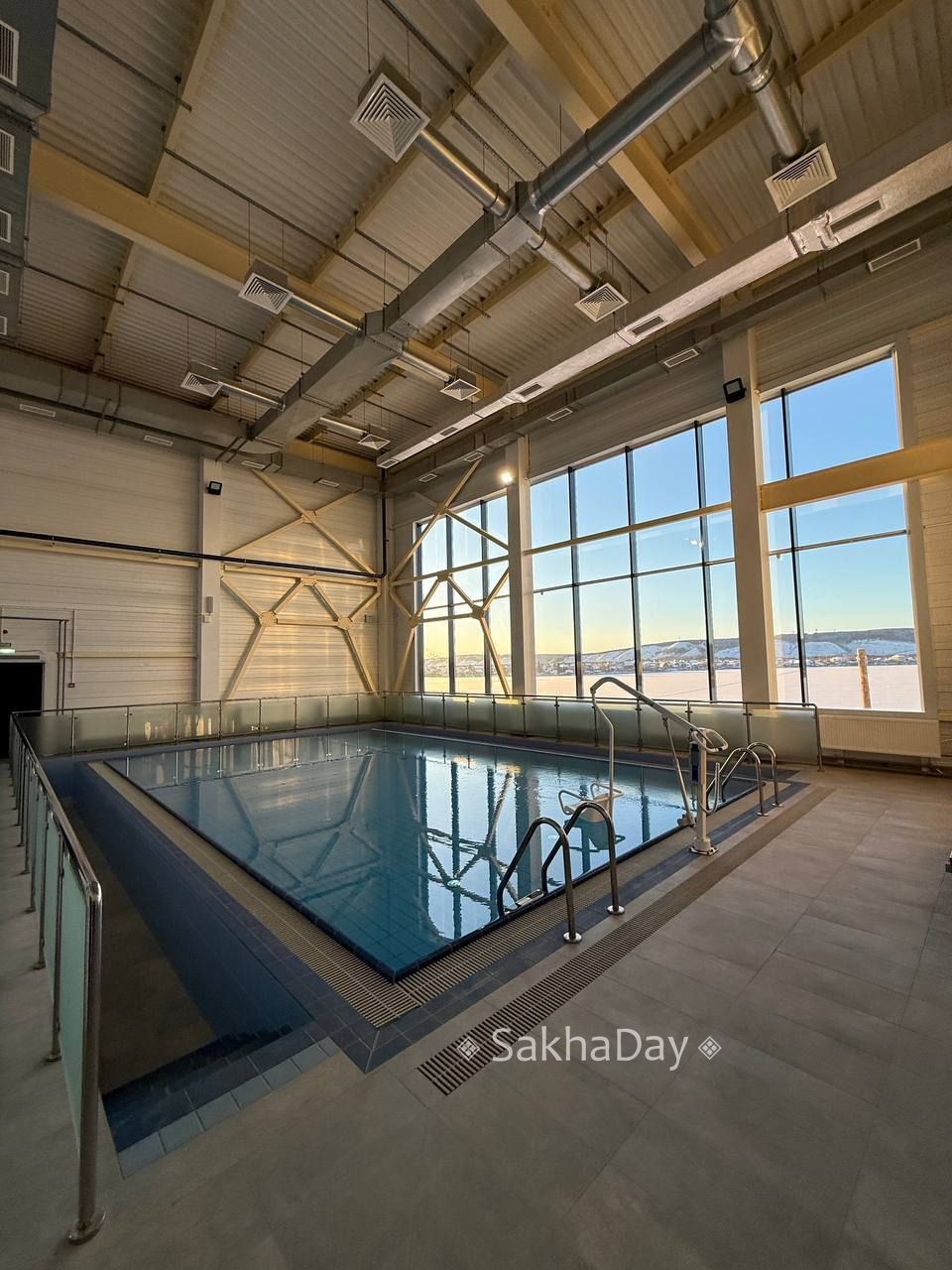 Бассейн Сулус открылся. Напомним, что 23 мая прошлого года произошла авария, причиной которой стали проектные ошибки Бассейн Сулус открылся. Напомним, что 23 мая прошлого года произошла авария, причиной которой стали проектные ошибки