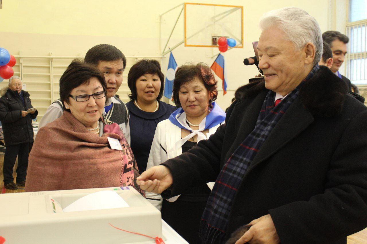 13 ноября исполняется 88 лет со дня рождения Михаила Ефимовича Николаева — Первого Президента Республики Саха (Якутия)