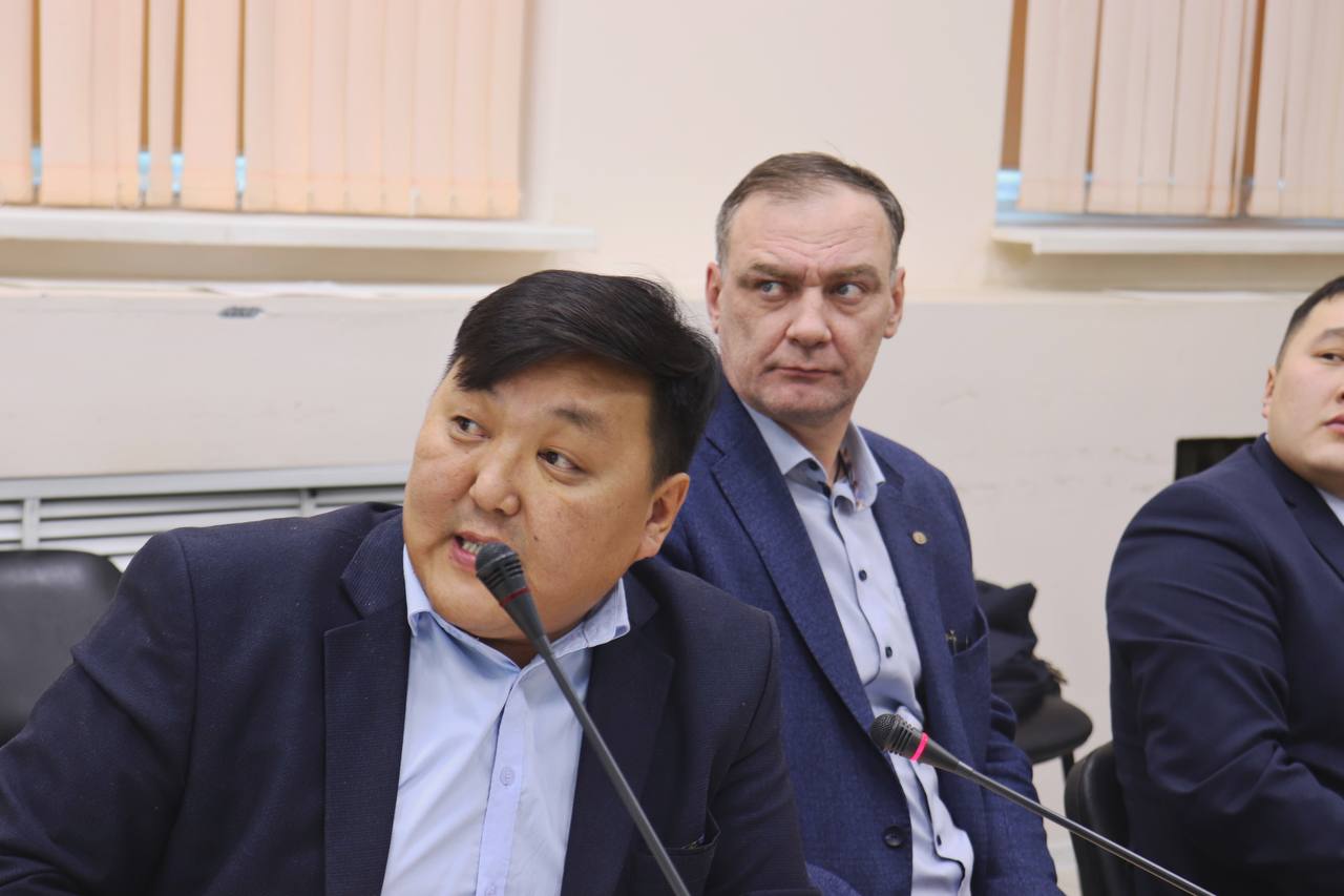 Общественный совет обсудил прохождение отопительного сезона и повышение взносов на капремонт в Якутии Общественный совет обсудил прохождение отопительного сезона и повышение взносов на капремонт в Якутии