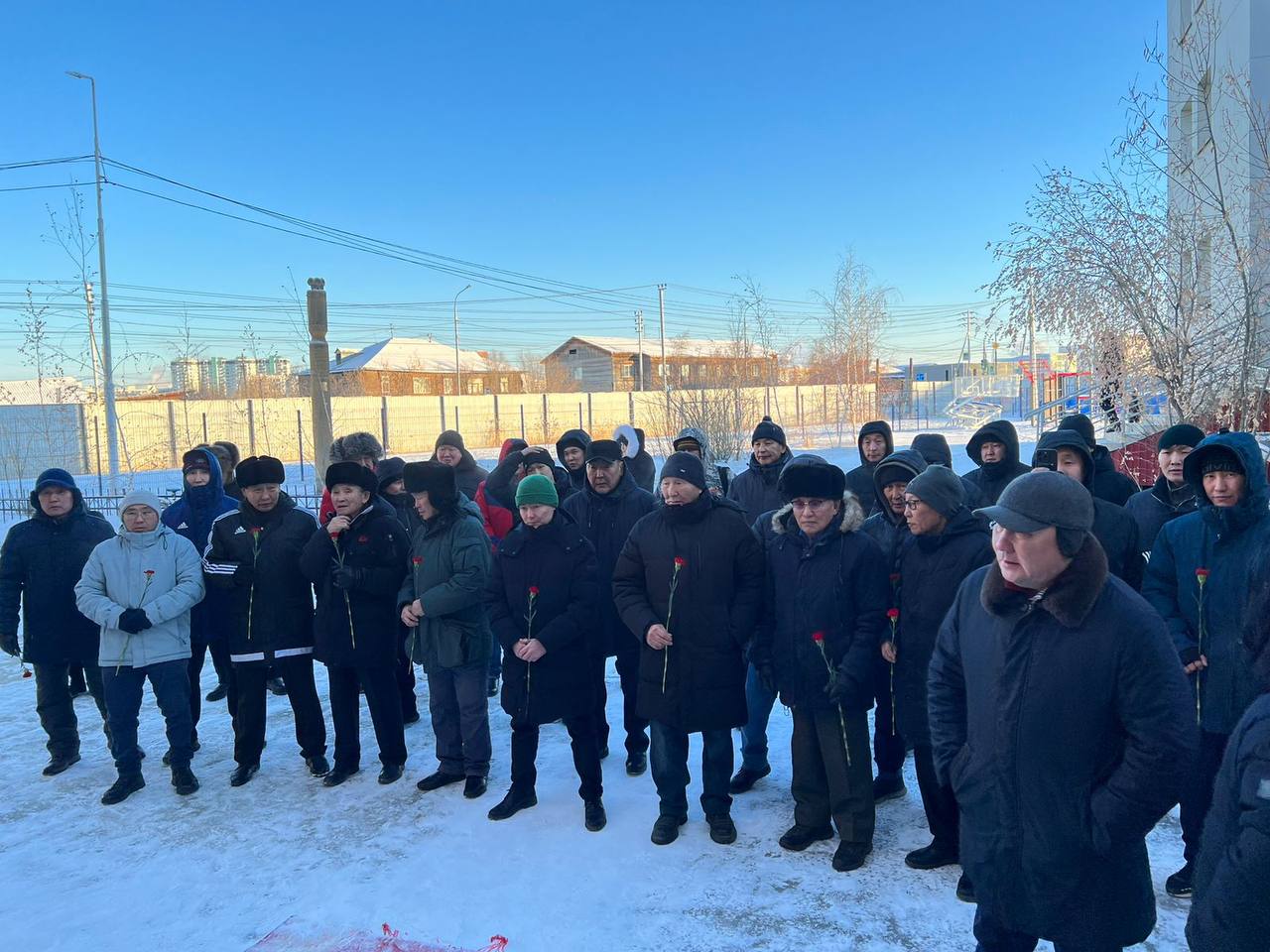 В Якутске почтили память участника СВО и тренера Станислава Потапова В Якутске почтили память участника СВО и тренера Станислава Потапова