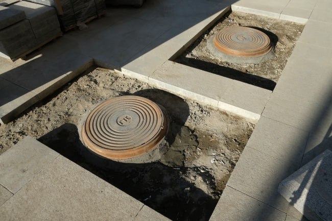 В Якутске коммунальщики борются с засорами канализации