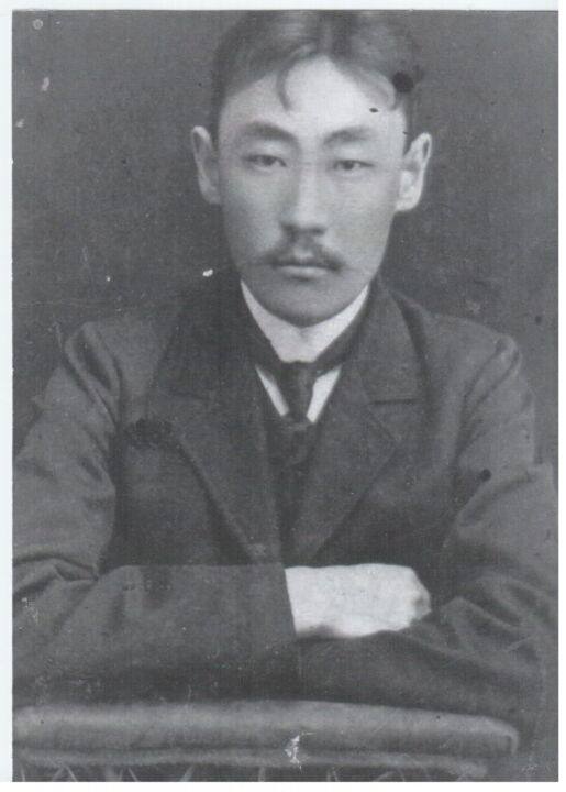 Алампа аат ааттаан сылдьыбыта