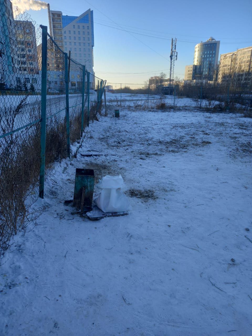 С добрым утром! В Губинском округе наши дворники убирают мусор на улицах, чтобы день начинался с чистоты и свежести С добрым утром! В Губинском округе наши дворники убирают мусор на улицах, чтобы день начинался с чистоты и свежести