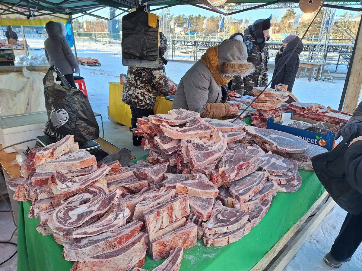 Идээ – 2025: Дьокуускайга дьаарбакаа 60-тан тахса туонна эт атыыланыаа Идээ – 2025: Дьокуускайга дьаарбакаа 60-тан тахса туонна эт атыыланыаа