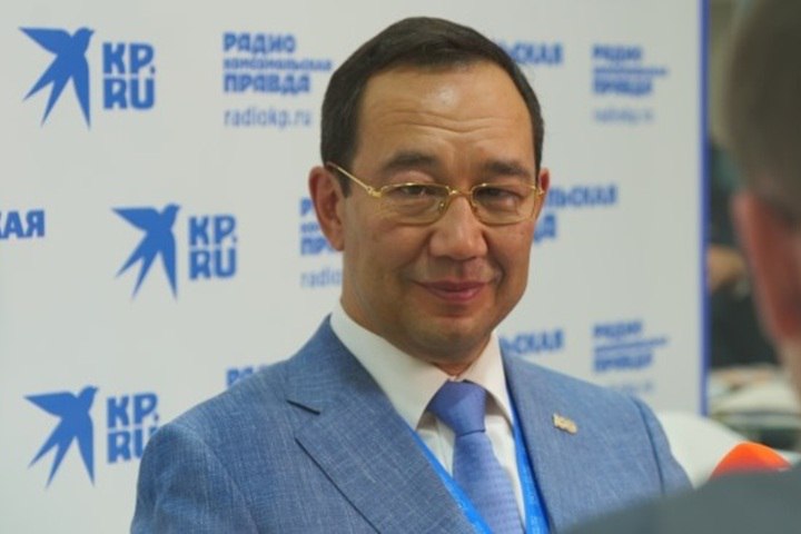 Айсен Николаев занял второе место в рейтинге губернаторов ДФО в Telegram