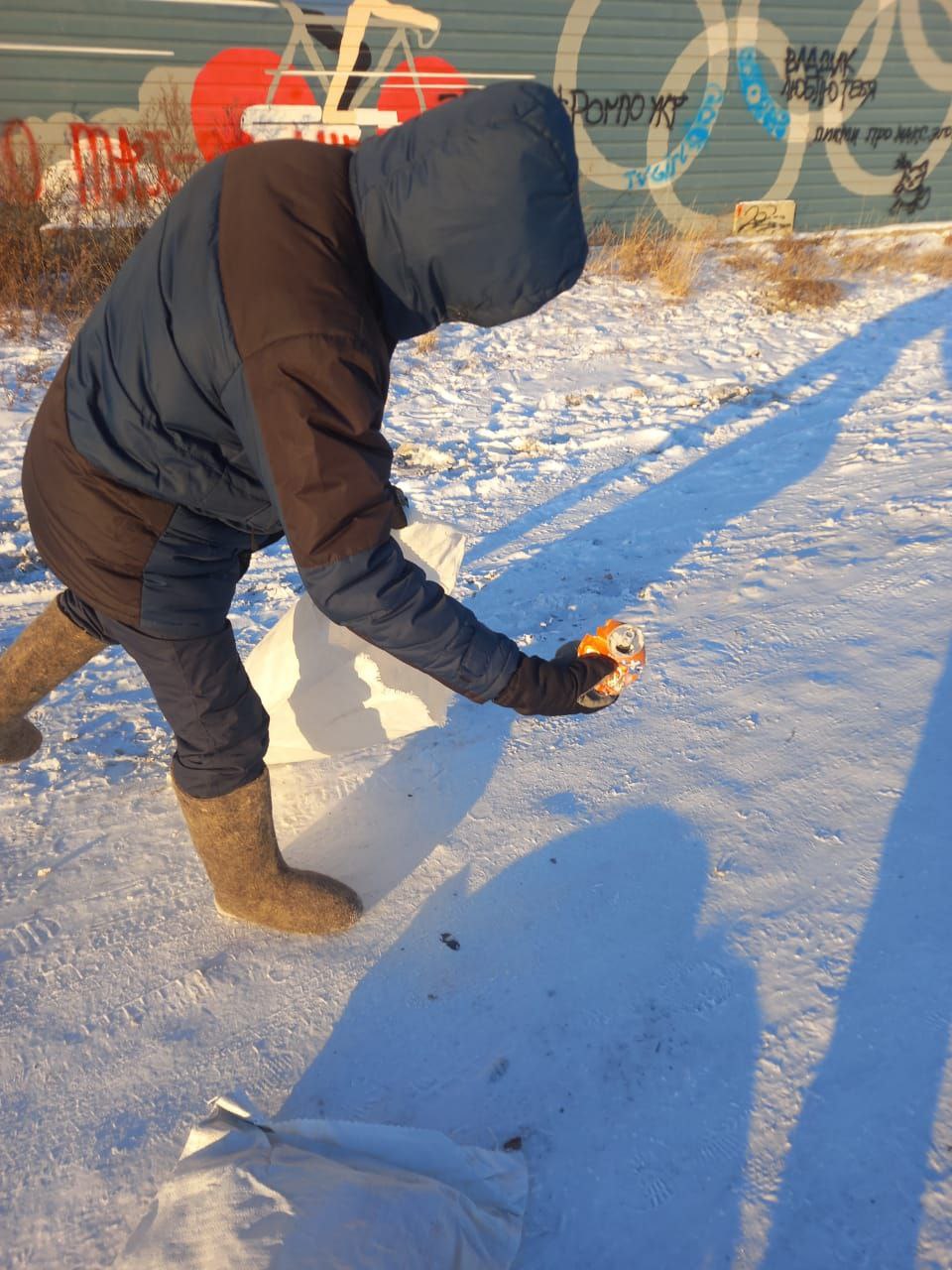 С добрым утром! В Губинском округе наши дворники убирают мусор на улицах, чтобы день начинался с чистоты и свежести С добрым утром! В Губинском округе наши дворники убирают мусор на улицах, чтобы день начинался с чистоты и свежести