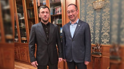 Айсен Николаев провёл встречу с главным тренером сборной России по вольной борьбе Денисом Царгушем