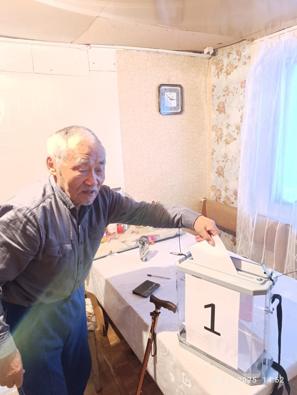 Голосование на дому является важной частью избирательного процесса и обеспечивает доступность выборов для всех граждан Голосование на дому является важной частью избирательного процесса и обеспечивает доступность выборов для всех граждан