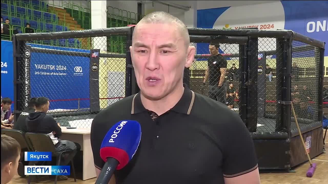 В Якутске стартовали чемпионат и первенство республики по смешанным единоборствам (ММА)