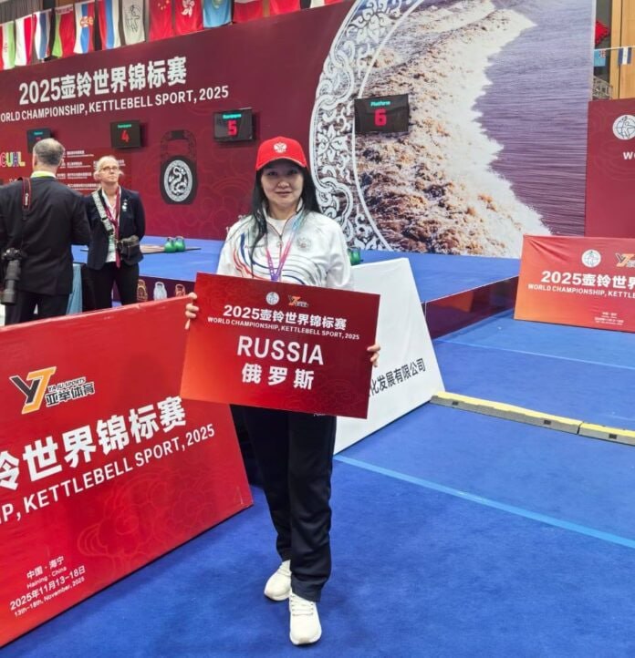 Якутянка завоевала серебро на чемпионате мира по гиревому спорту в Китае