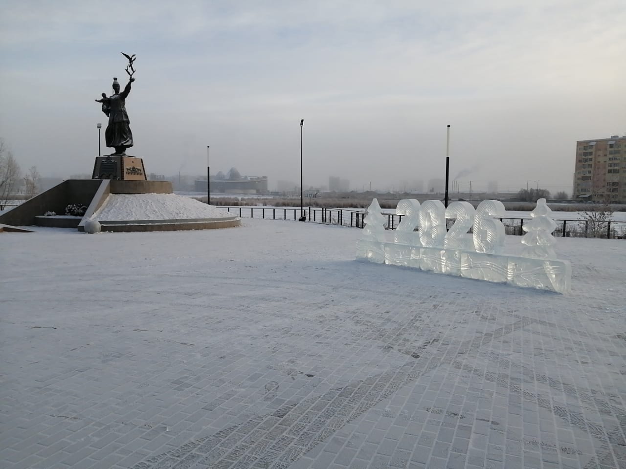 Сегодняшняя уборка общественных мест, территорий автобусных остановок и очистка тротуаров на территории округа, силами наших дворников Сегодняшняя уборка общественных мест, территорий автобусных остановок и очистка тротуаров на территории округа, силами наших дворников