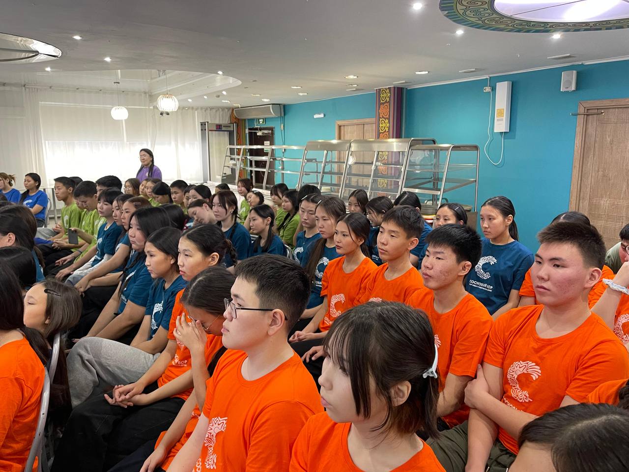 Встретился с участниками профильной смены «Агрофест», которая проходит на базе Центра отдыха и оздоровления детей «Сосновый бор» Встретился с участниками профильной смены «Агрофест», которая проходит на базе Центра отдыха и оздоровления детей «Сосновый бор»