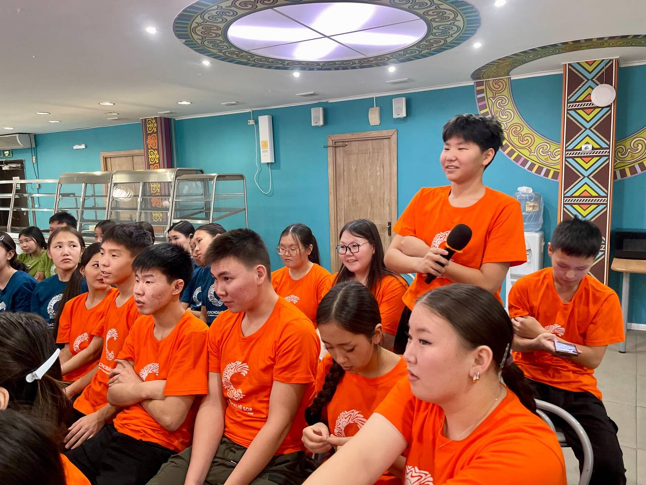 Встретился с участниками профильной смены «Агрофест», которая проходит на базе Центра отдыха и оздоровления детей «Сосновый бор» Встретился с участниками профильной смены «Агрофест», которая проходит на базе Центра отдыха и оздоровления детей «Сосновый бор»