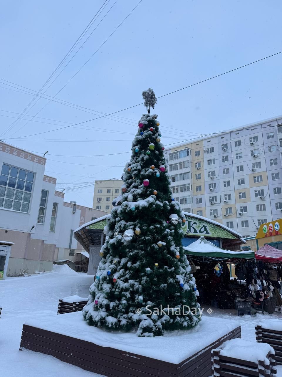 Елочка на Крестьянском. @sakhaday