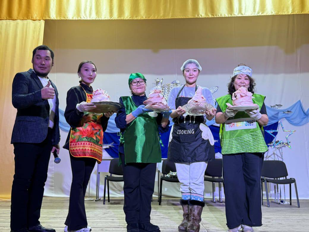 Кэрэхсэнэр Кэбэргэнэ сиригэр «Эдэк» сынньала киинигэр сылын аайы ыытыллар биир саамай ктлээх «То Шоу-2025» буолан ааста Кэрэхсэнэр Кэбэргэнэ сиригэр «Эдэк» сынньала киинигэр сылын аайы ыытыллар биир саамай ктлээх «То Шоу-2025» буолан ааста