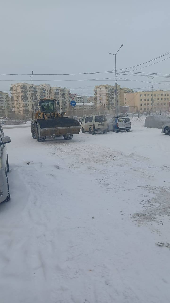 МУП «Жилкомсервис» выполняет работы по уборке наледей по адресу: Строда, 16 и Кирова 21/1 (Октябрьская, 20/1) МУП «Жилкомсервис» выполняет работы по уборке наледей по адресу: Строда, 16 и Кирова 21/1 (Октябрьская, 20/1)