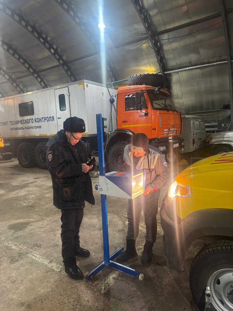 В Момском районе проводится выездной техосмотр транспортных средств В Момском районе проводится выездной техосмотр транспортных средств