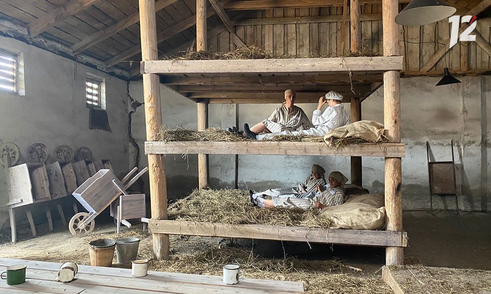 За кадром «Вальса со смертью»: как в Омске воссоздали марш смерти и нашли балерину из сотен претенденток За кадром «Вальса со смертью»: как в Омске воссоздали марш смерти и нашли балерину из сотен претенденток