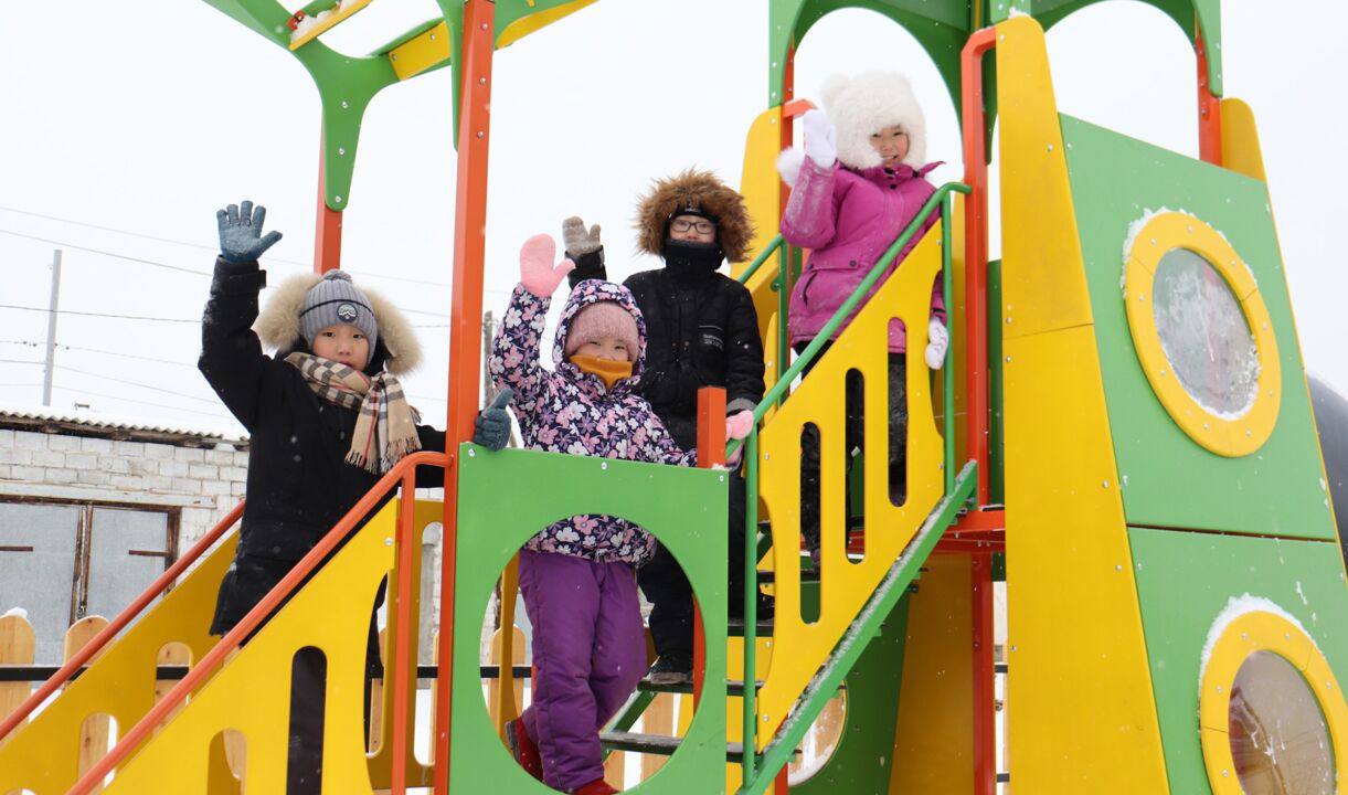 Майаа 56 кыбартыыралаах таас дьиэ тиэргэнигэр оо оонньуур, этин-хаанын сайыннарар былааакка арылынна Майаа 56 кыбартыыралаах таас дьиэ тиэргэнигэр оо оонньуур, этин-хаанын сайыннарар былааакка арылынна