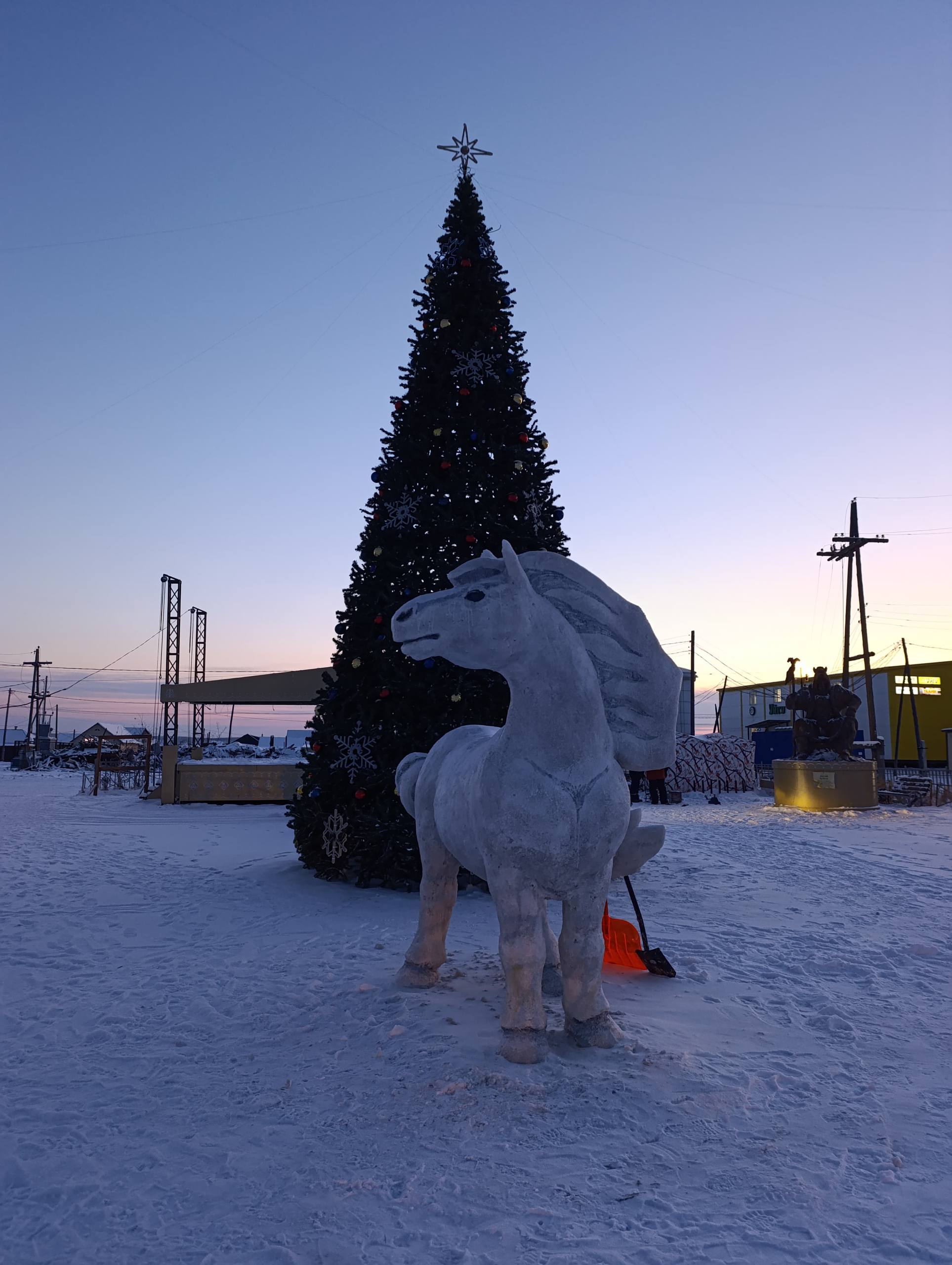 Быйыл улууспут киин болуоссатыгар харыйабыт хаааытааар да эрдэ туран, дьон-сэргэ сргэтэ ктлннэ