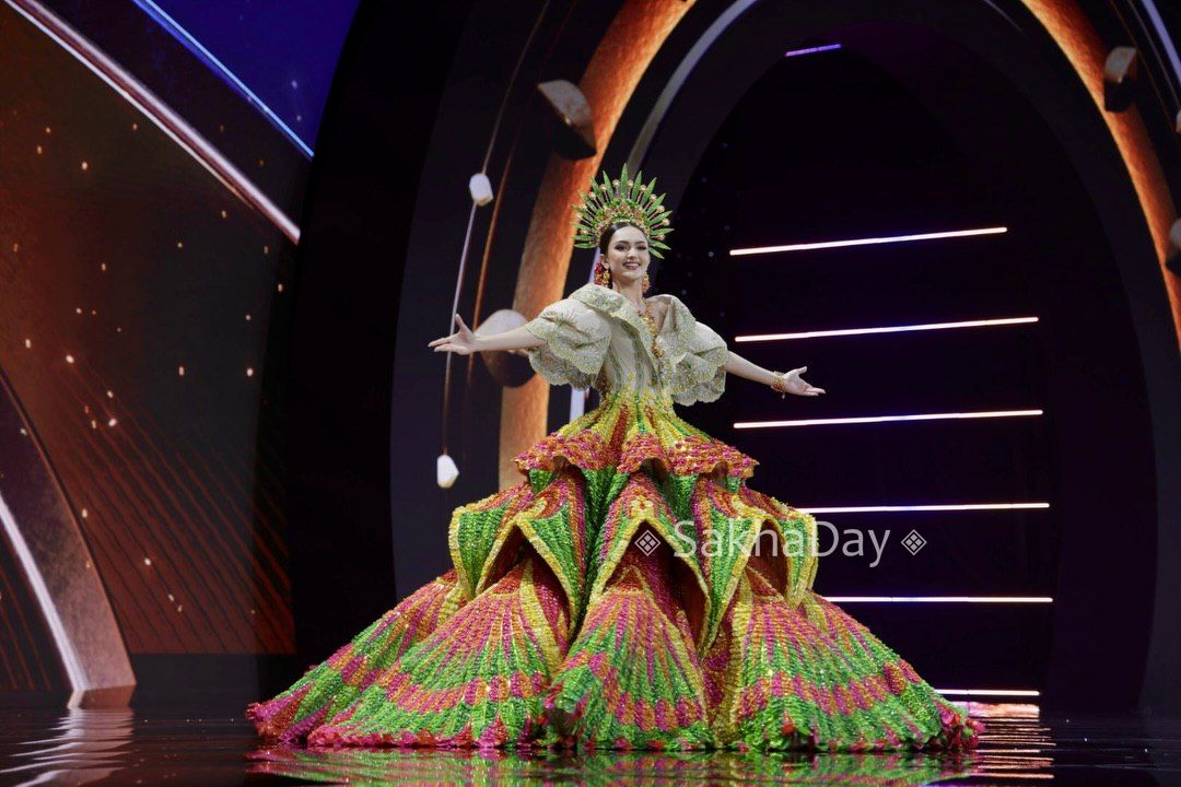 На конкурсе Miss Universe прошел конкурс национального костюма, но мы якутянку Елену Егорову не увидели На конкурсе Miss Universe прошел конкурс национального костюма, но мы якутянку Елену Егорову не увидели