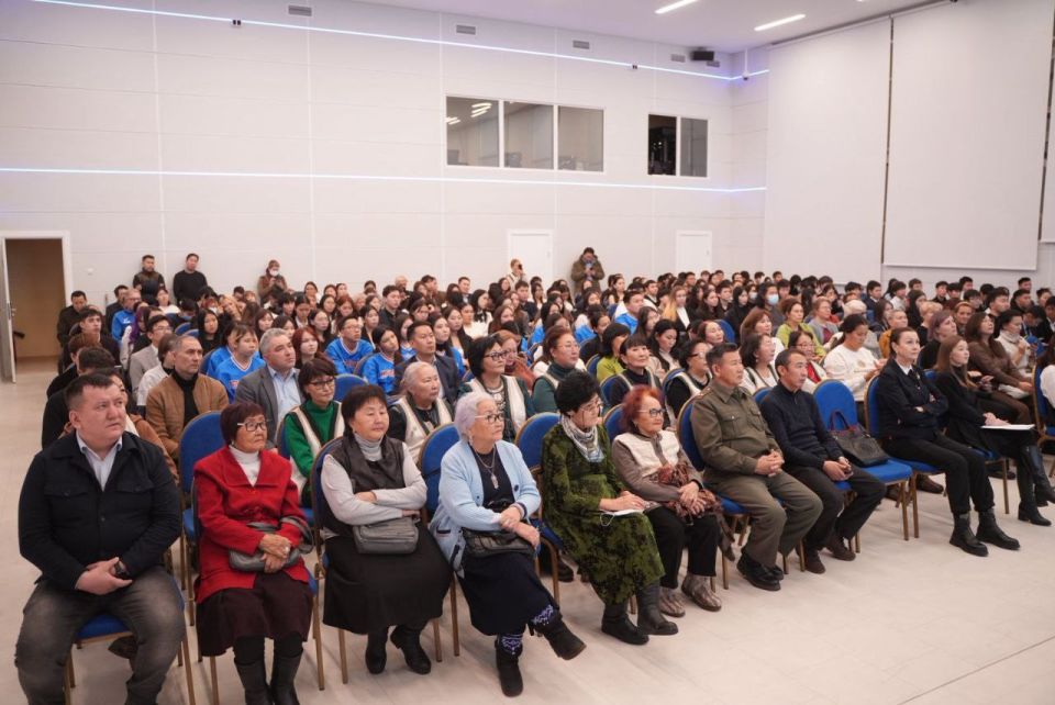  :  200 ,       ,       5 