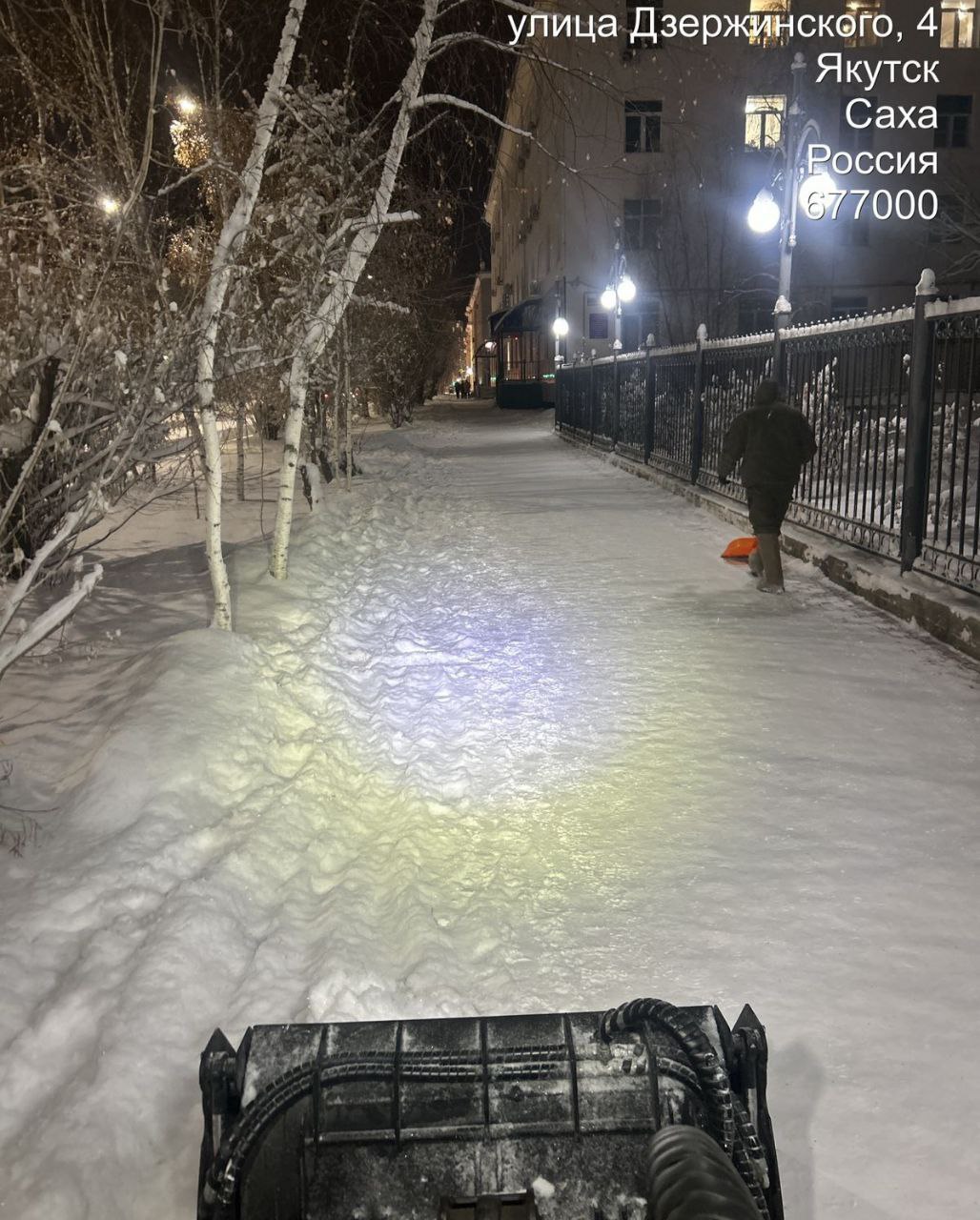 В Губинском округе красота улиц начинается с каждого шага! Ежедневная уборка тротуаров усилиями профессиональной команды подрядчиков позволяет жителям ходить уверенно и безопасно, наслаждаясь каждым мгновением прогулки В Губинском округе красота улиц начинается с каждого шага! Ежедневная уборка тротуаров усилиями профессиональной команды подрядчиков позволяет жителям ходить уверенно и безопасно, наслаждаясь каждым мгновением прогулки