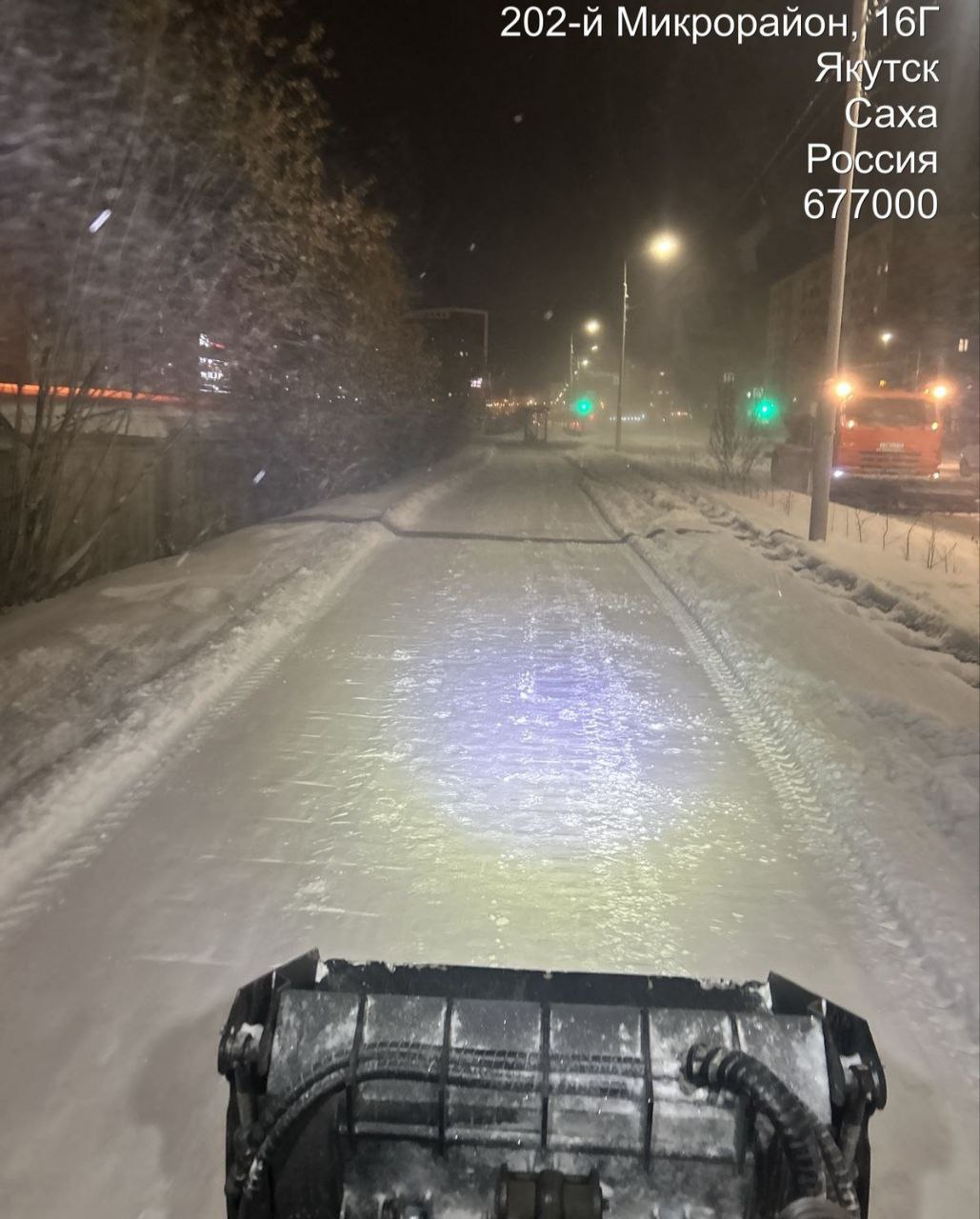 В Губинском округе красота улиц начинается с каждого шага! Ежедневная уборка тротуаров усилиями профессиональной команды подрядчиков позволяет жителям ходить уверенно и безопасно, наслаждаясь каждым мгновением прогулки В Губинском округе красота улиц начинается с каждого шага! Ежедневная уборка тротуаров усилиями профессиональной команды подрядчиков позволяет жителям ходить уверенно и безопасно, наслаждаясь каждым мгновением прогулки