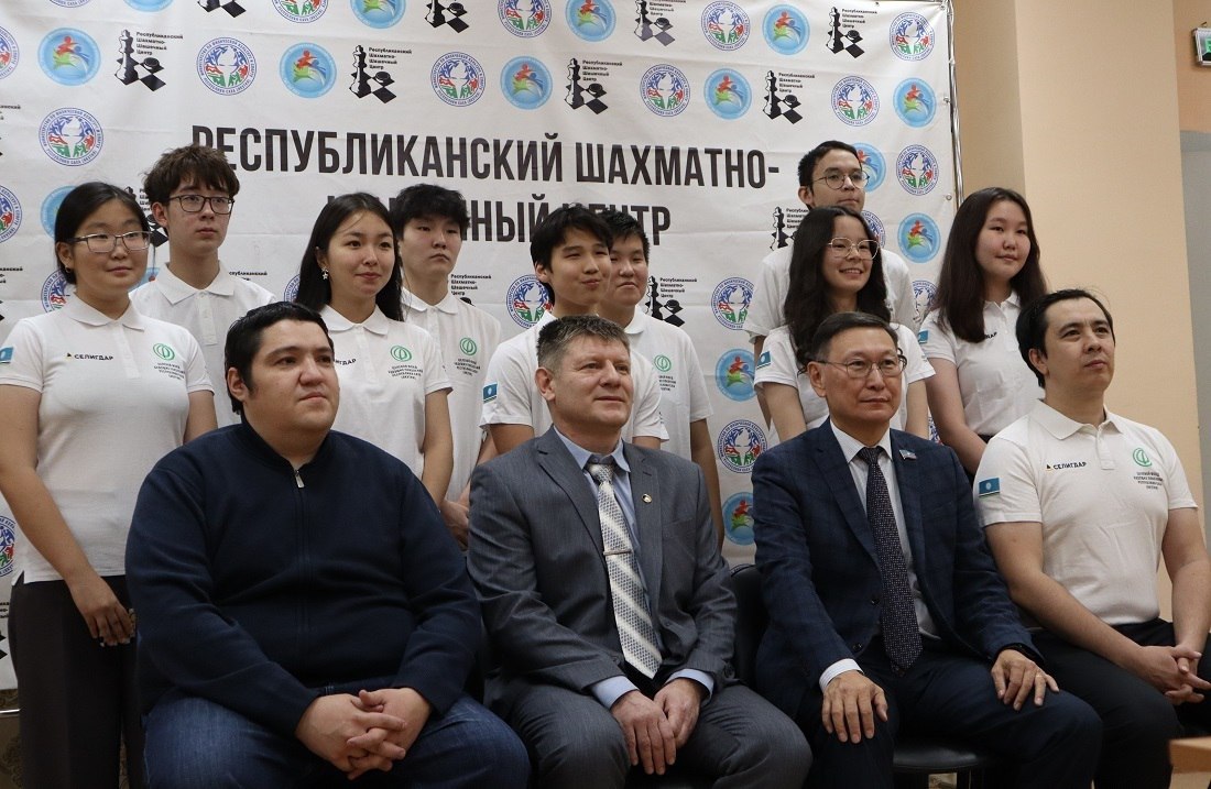 Шахматисты сборной Якутии получили новую форму Шахматисты сборной Якутии получили новую форму