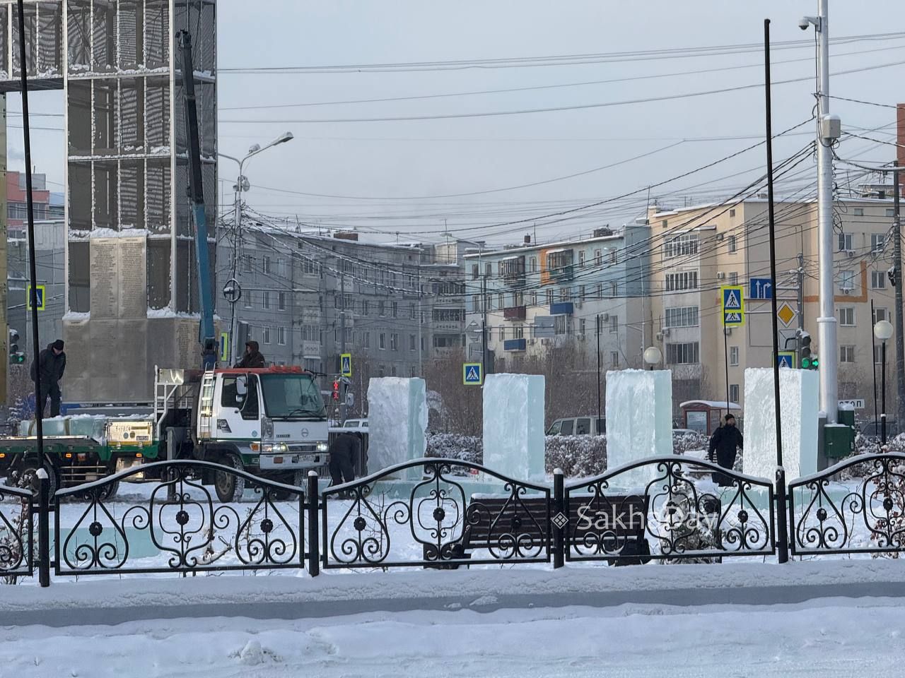 Елочка на Орджоникидзе. #дляsakhaday Елочка на Орджоникидзе. #дляsakhaday