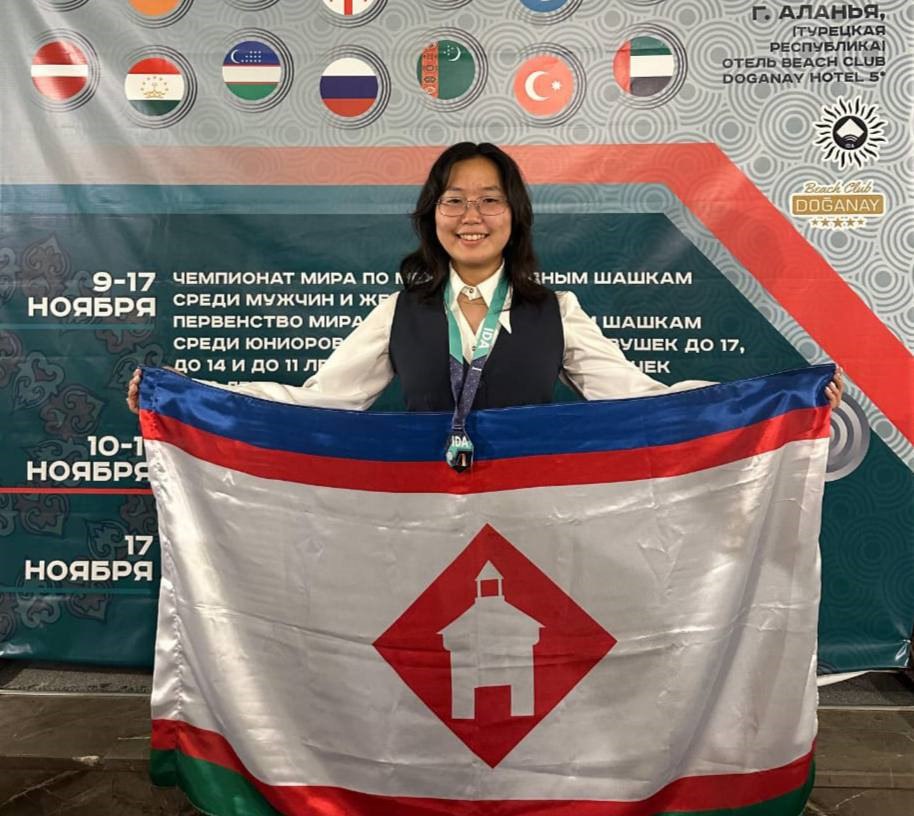 Якутянка выиграла золотой дубль чемпионата мира по стоклеточным шашкам