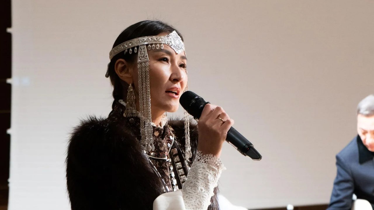 Национальный эпос «Олонхо — вечное эхо Евразии» презентовали в Казани Национальный эпос «Олонхо — вечное эхо Евразии» презентовали в Казани