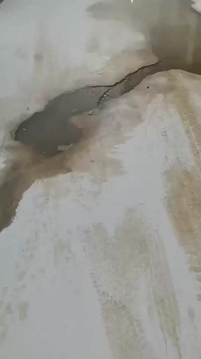 #пишут Ойунского 8, начинает выливаться