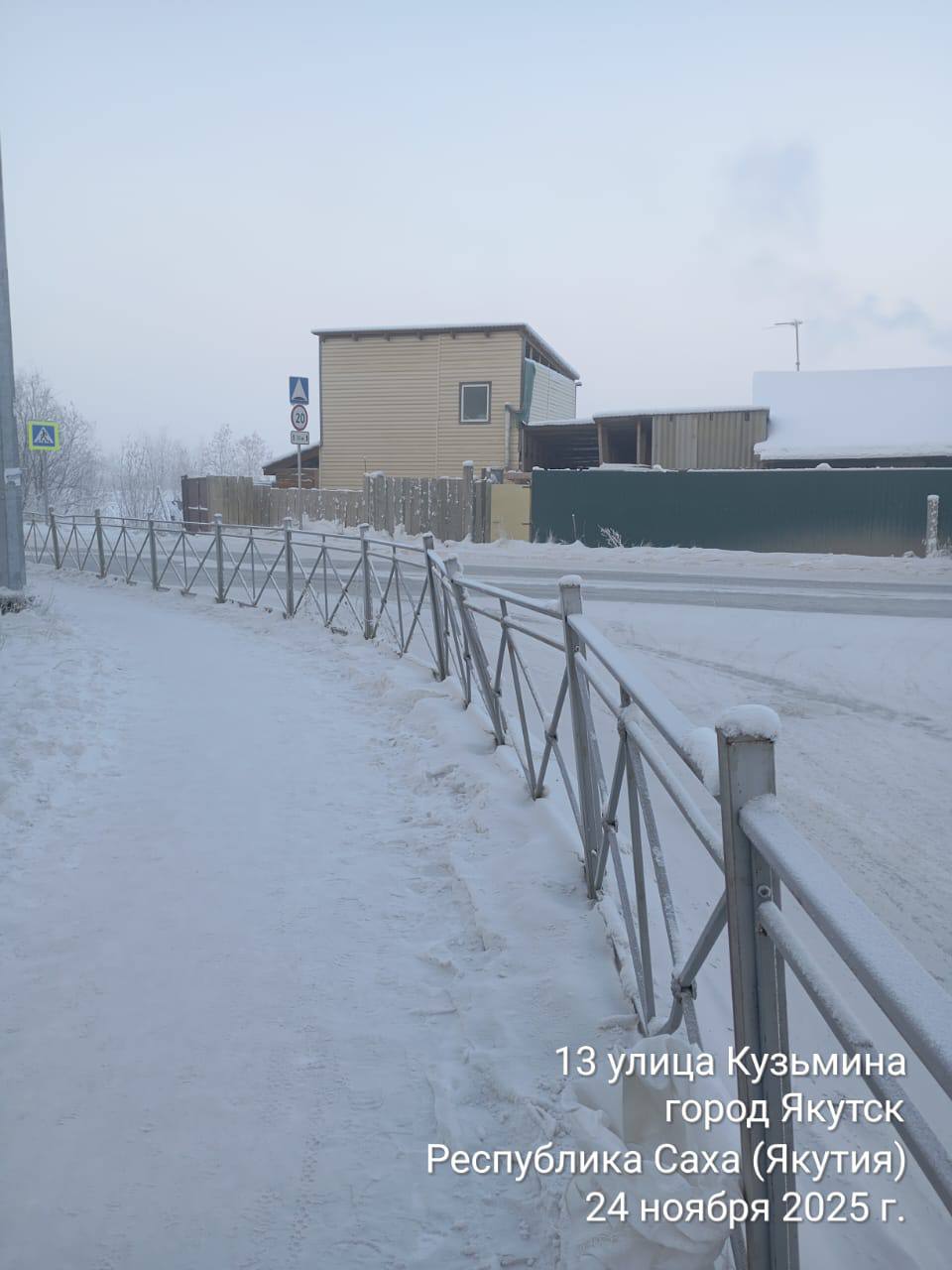 Муниципальными дворниками Управы Гагаринского округа проводится ежедневная работа по уборке общественных санитарных точек на территории округа, а так же случайного мусора на общественных пространствах Муниципальными дворниками Управы Гагаринского округа проводится ежедневная работа по уборке общественных санитарных точек на территории округа, а так же случайного мусора на общественных пространствах