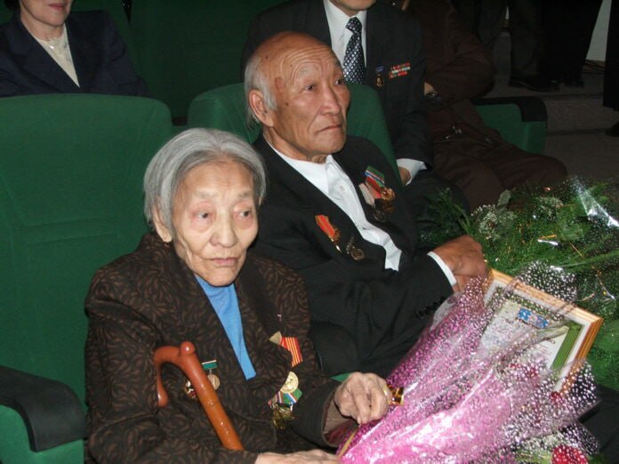 История признания эпоса Олонхо шедевром устного и нематериального культурного наследия человечества в ЮНЕСКО История признания эпоса Олонхо шедевром устного и нематериального культурного наследия человечества в ЮНЕСКО